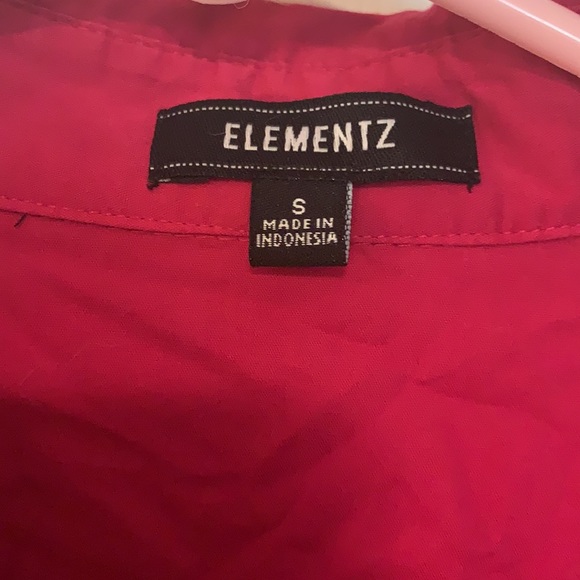 Ladies deep pink button up blouse - Picture 3 of 4